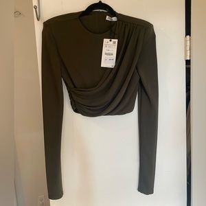 Zara brand new sharp shoulder crop top